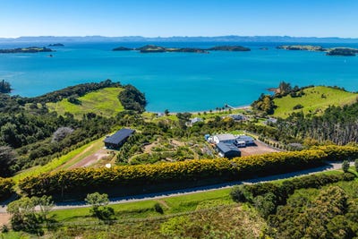 /international/nz/258-cowes-bay-road-waiheke-island-auckland-380066116878/