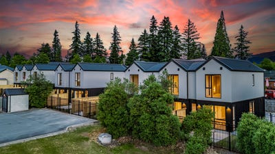 /international/nz/hanmer-springs-hurunui-380066116984/
