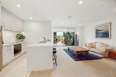 /international/nz/8-waikumete-road-glen-eden-waitakere-city-380066075703/