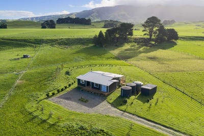 /international/nz/627-pinfold-road-woodville-tararua-380066101088/