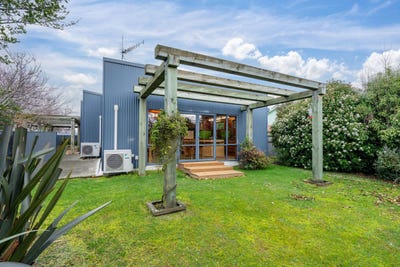 /international/nz/14-rowan-street-hargest-invercargill-city-380066182108/
