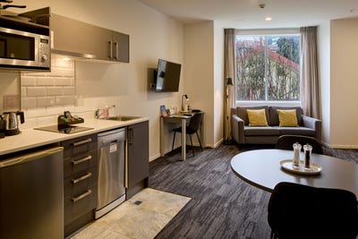 /international/nz/61-thorndon-quay-thorndon-wellington-city-380066090887/