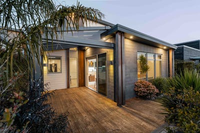 /international/nz/7-tuatua-lane-papamoa-tauranga-380066179376/