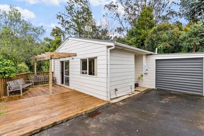 /international/nz/39-lancaster-road-beach-haven-north-shore-city-380066168346/