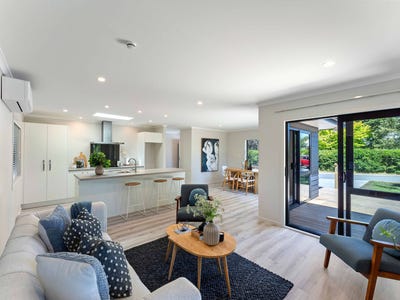 /international/nz/62-awanui-drive-waikanae-kapiti-coast-380066168939/
