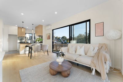 /international/nz/13-emirau-place-glenfield-north-shore-city-380066178973/
