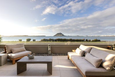 /international/nz/98-harbour-drive-otumoetai-tauranga-380066100277/