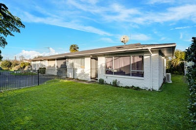 /international/nz/melville-hamilton-city-380066116285/