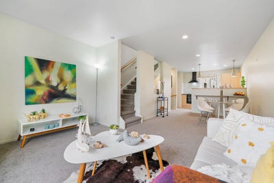 /international/nz/glen-eden-waitakere-city-380066161867/