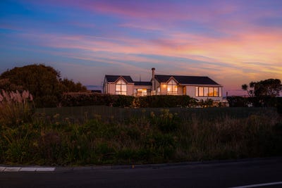 /international/nz/343-te-horo-beach-road-te-horo-kapiti-coast-380066093993/