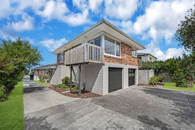 /international/nz/38-old-lake-road-narrow-neck-north-shore-city-380066095936/