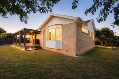 /international/nz/bellmont-avenue-chartwell-hamilton-city-380066097422/