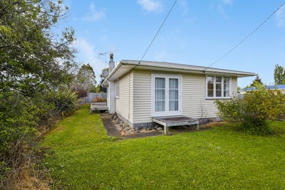 /international/nz/96-goldfinch-street-ohakune-ruapehu-380066116315/