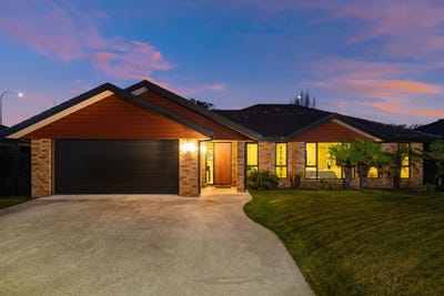 /international/nz/10-balmoral-mews-springlands-marlborough-380066181858/