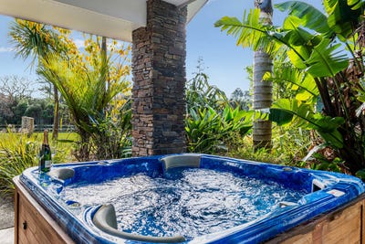 /international/nz/40-farrand-road-kumeu-rodney-380066090764/
