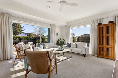 /international/nz/3-alexandrina-street-marshland-christchurch-city-380066172222/