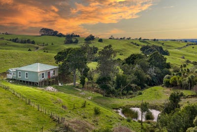 /international/nz/62-cornes-road-raglan-waikato-380066083278/