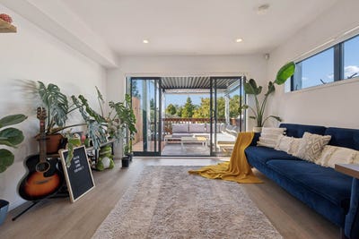 /international/nz/24-tautaiao-lane-papakura-auckland-380066084074/
