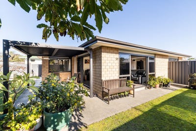 /international/nz/pirimai-napier-city-380066172220/