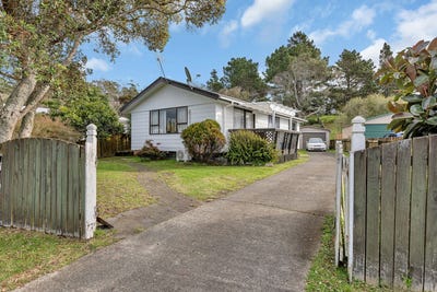 /international/nz/50-peter-snell-road-ruakaka-northland-380066169097/
