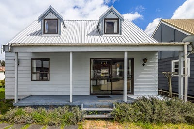 /international/nz/ohakune-ruapehu-380066119345/