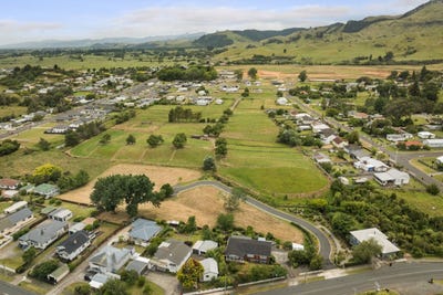 /international/nz/paeroa-hauraki-380066101766/