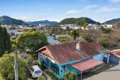 /international/nz/14-market-street-picton-marlborough-380066174918/