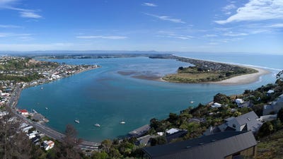 /international/nz/52-panorama-road-sumner-christchurch-city-380066106313/