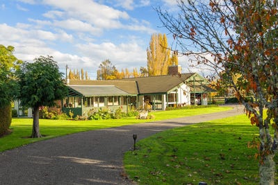 /international/nz/32-haisman-road-makauri-gisborne-380066084819/