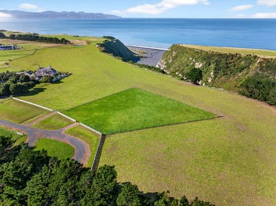 /international/nz/featherston-south-wairarapa-380066120141/