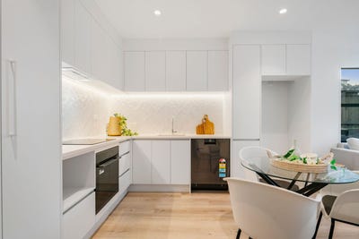 /international/nz/3-pharlap-drive-oteha-north-shore-city-380066124245/
