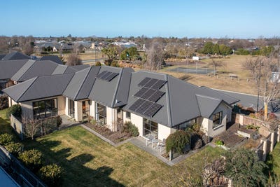 /international/nz/38-elm-drive-rangiora-waimakariri-380066176233/