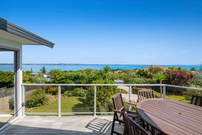 /international/nz/1326-whangaparaoa-road-army-bay-rodney-380066107185/
