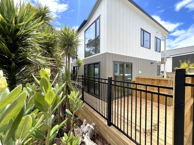 /international/nz/41-seaside-avenue-waterview-auckland-city-380066101955/
