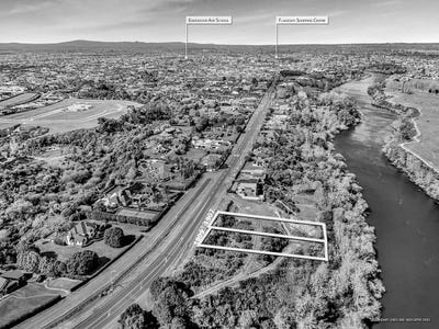 /international/nz/flagstaff-hamilton-city-380066104640/