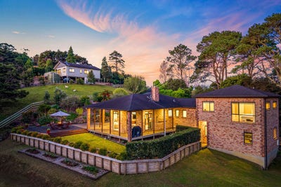 /international/nz/185-ridge-road-coatesville-rodney-380066083019/