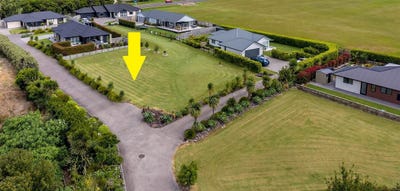 /international/nz/19-riverglen-drive-paihia-far-north-380066079382/