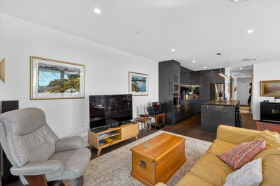/international/nz/102-1-harley-street-nelson-city-nelson-bays-380066118811/