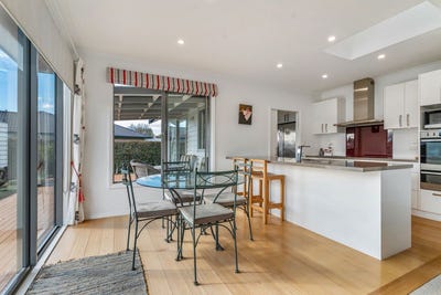 /international/nz/3-hartley-avenue-carterton-wairarapa-380066118066/