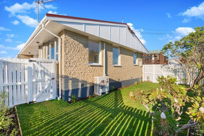 /international/nz/67-oram-avenue-new-brighton-christchurch-city-380066105725/