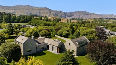 /international/nz/dalefield-wakatipu-basin-queenstown-380066116690/