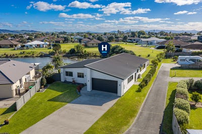 /international/nz/9-kamahi-place-one-tree-point-whangarei-380066181986/