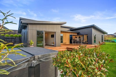 /international/nz/64-les-wakefield-road-mapua-tasman-380066112919/