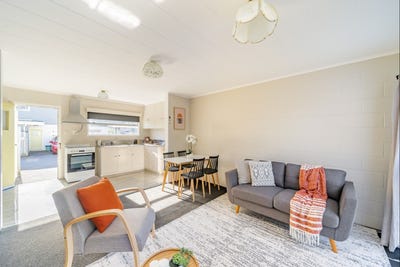 /international/nz/66-whakatiki-street-trentham-upper-hutt-city-380066092995/
