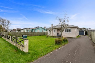 /international/nz/109-malfroy-road-victoria-rotorua-380066098407/