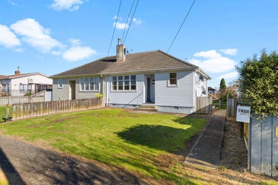/international/nz/huntly-waikato-380066111132/
