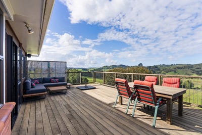 /international/nz/471-haruru-road-wainui-gisborne-380066100408/