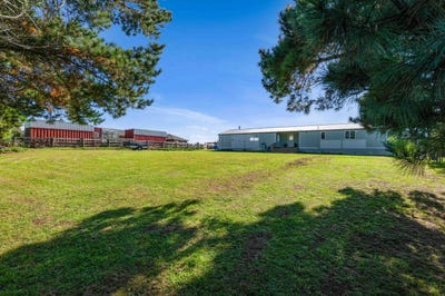 /international/nz/42b-flint-road-west-stratford-taranaki-380066113191/