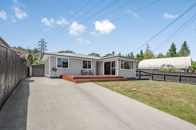 /international/nz/61-black-beech-street-birchville-upper-hutt-city-380066119241/