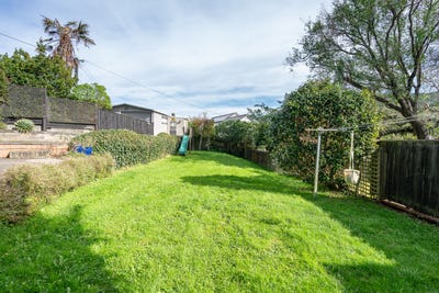 /international/nz/33-gloucester-street-wilton-wellington-city-380066091701/